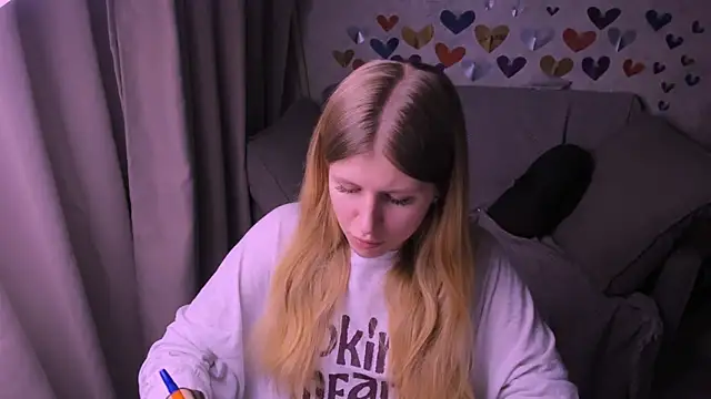 kirraa  online show from February 16, 2025, 1:47 am