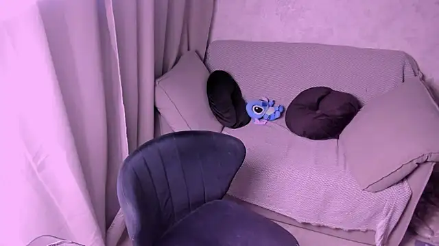 kirraa  online show from February 23, 2025, 7:49 pm