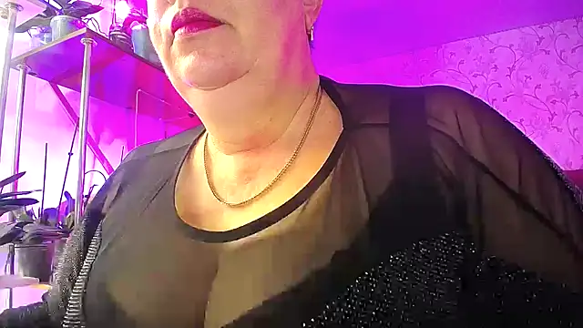  Sweet Woman online show from October 26, 2025, 5:35 am