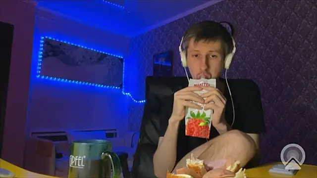 Aki-Laky online show from February 6, 2026, 10:46 pm