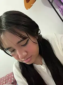 melyescobar online show from January 13, 2025, 12:02 pm