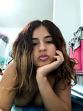 Suavecita2 online show from November 8, 2025, 11:14 pm