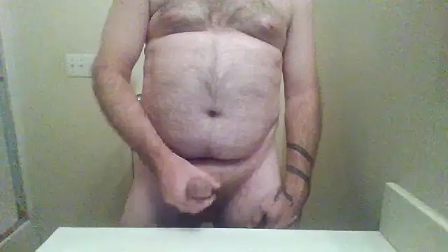 WatchinU82 online show from September 12, 2025, 4:34 am