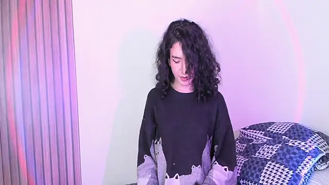 Snapshot of Angellike_doll chatting on May 9, 2026, 11:37 am Angellike doll online show from May 9, 2026, 11:37 am