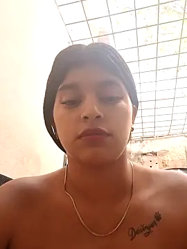 naughty-girl01 online show from January 11, 2025, 2:04 pm