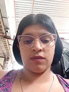 naughty-girl01 online show from March 1, 2025, 5:27 pm