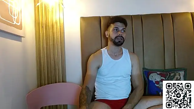 Snapshot of max_ashley_mds chatting on June 14, 2026, 1:35 pm max ashley mds online show from June 14, 2026, 1:35 pm