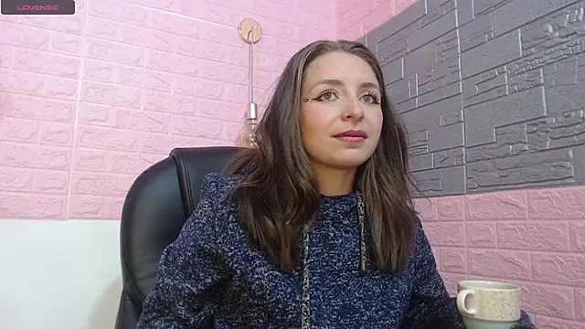  isaabellaa online show from February 2, 2025, 3:28 pm