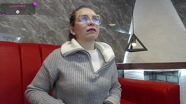  isaabellaa online show from March 6, 2025, 11:14 am