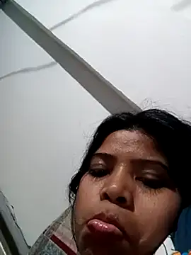 Snapshot of Queen_suman chatting on December 18, 2024, 8:31 am Queen suman online show from December 18, 2024, 8:31 am