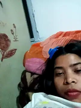 Snapshot of Queen_suman chatting on January 7, 2025, 11:37 am Queen suman online show from January 7, 2025, 11:37 am