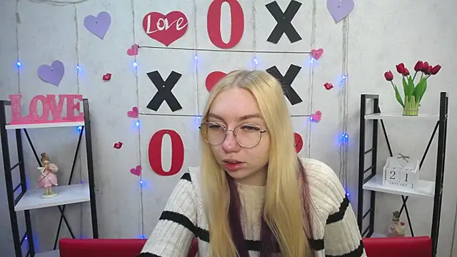 BeatriceFly online show from January 22, 2025, 6:20 am