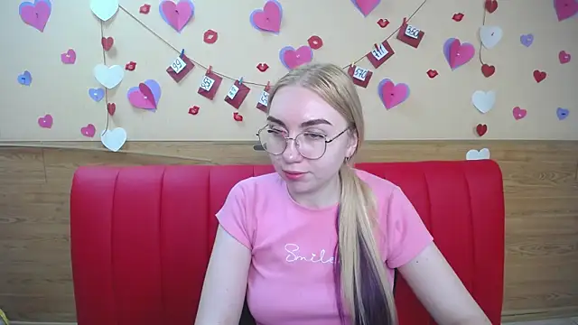 BeatriceFly online show from March 1, 2025, 3:49 pm