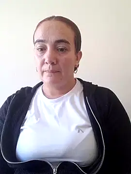 Snapshot of skayhot_ chatting on June 5, 2026, 1:39 pm skayhot online show from June 5, 2026, 1:39 pm