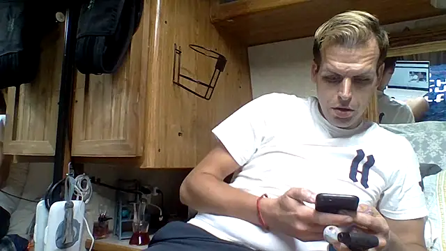 Dreagon79 online show from October 4, 2025, 4:16 pm