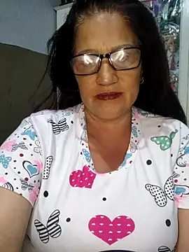 Edged Hot69 online show from April 9, 2026, 3:39 am