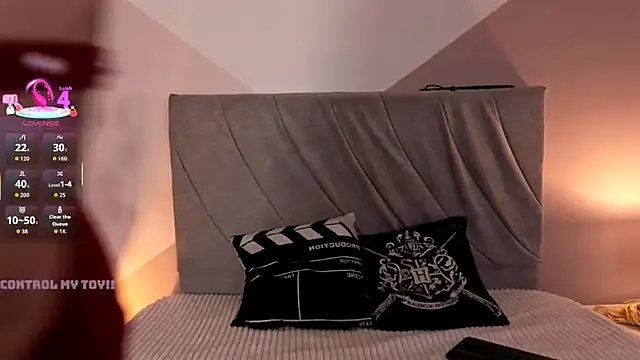 miaablack online show from October 24, 2025, 8:16 pm