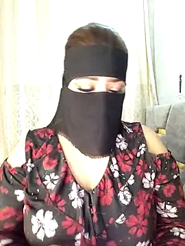 Cat Sharisa online show from November 4, 2025, 9:47 pm