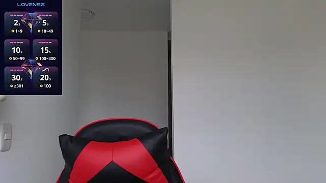 tammyandrade  online show from February 13, 2025, 2:09 pm