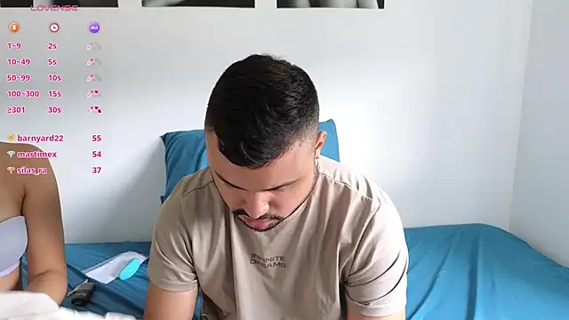 tammyandrade  online show from March 17, 2025, 6:53 pm