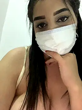 Miss-Soka online show from November 30, 2025, 1:09 am