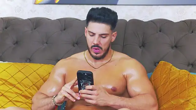 DustinKeent online show from March 31, 2026, 4:46 am