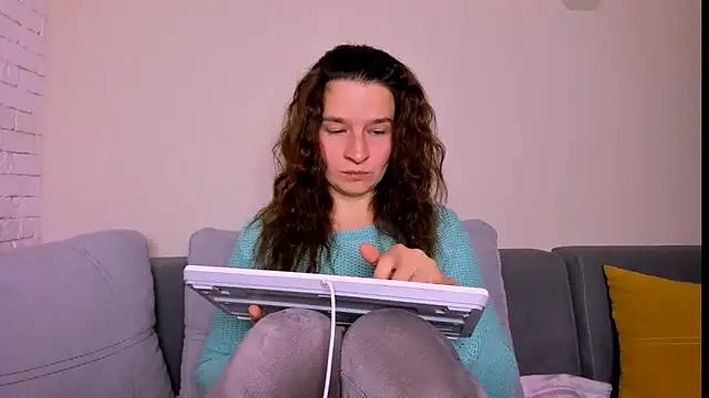 Clear Angel online show from November 8, 2025, 8:07 pm