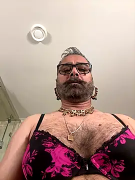 Snapshot of Desibabe69 chatting on December 17, 2025, 3:56 am Desibabe69 online show from December 17, 2025, 3:56 am