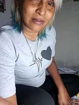 Snapshot of Goodgirlsue_77 chatting on June 14, 2026, 8:22 pm Goodgirlsue 77 online show from June 14, 2026, 8:22 pm
