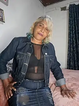Snapshot of Goodgirlsue_77 chatting on July 4, 2026, 2:56 pm Goodgirlsue 77 online show from July 4, 2026, 2:56 pm