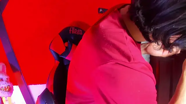 LilOwen  online show from March 12, 2026, 9:21 pm