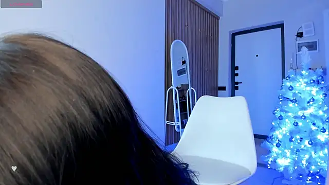 nacumi mi online show from December 11, 2024, 6:31 pm