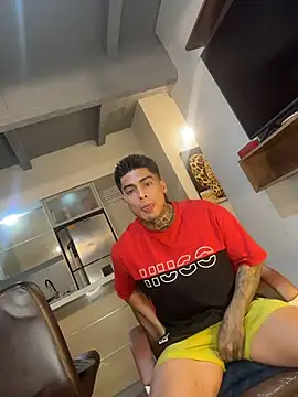 Dominiofit online show from December 18, 2025, 1:44 am