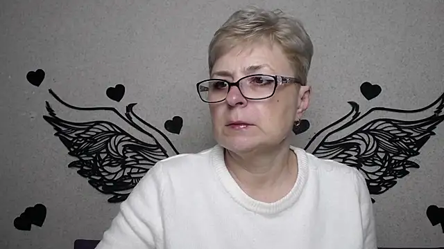 EmiliaGree online show from March 24, 2026, 6:02 pm