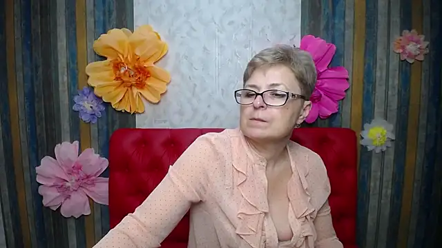 EmiliaGree online show from April 18, 2026, 7:07 pm