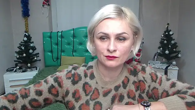 OliviaHorst online show from December 18, 2024, 2:28 pm