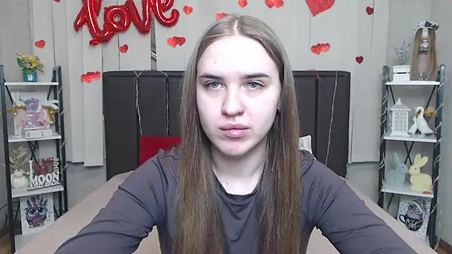 LauraHlot online show from March 27, 2026, 7:13 pm