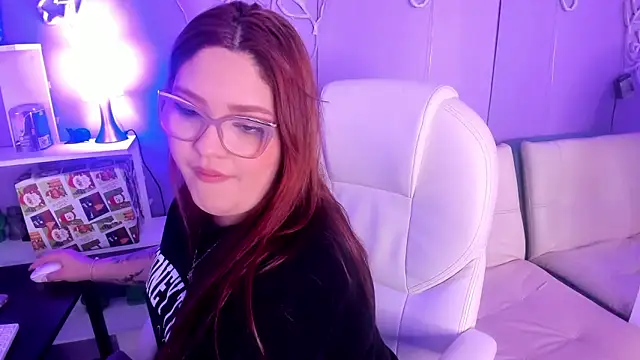 Camiila Osorio online show from January 5, 2026, 7:28 pm