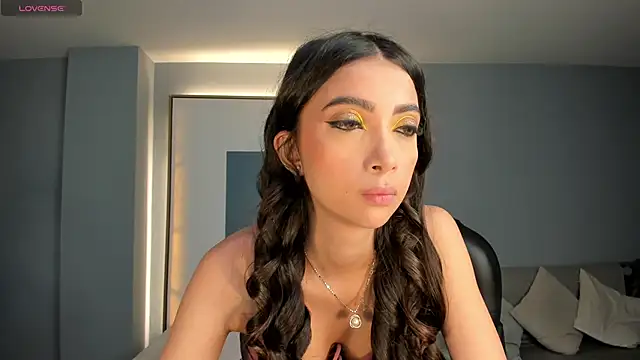 ValeriaVelvet online show from May 12, 2026, 12:02 pm