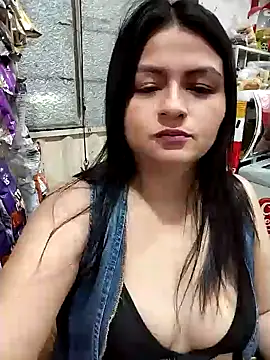 Snapshot of Linda_Lars chatting on December 20, 2024, 4:53 am Linda Lars online show from December 20, 2024, 4:53 am