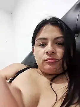 Snapshot of Linda_Lars chatting on January 5, 2025, 9:36 pm Linda Lars online show from January 5, 2025, 9:36 pm