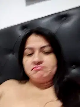 Snapshot of Linda_Lars chatting on February 17, 2025, 6:53 am Linda Lars online show from February 17, 2025, 6:53 am