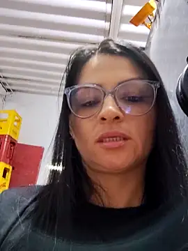 Linda Lars online show from April 14, 2026, 2:50 am