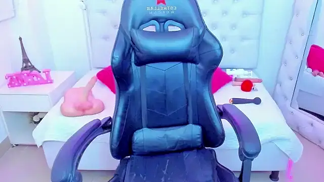 silvana  miller online show from February 8, 2025, 7:05 pm