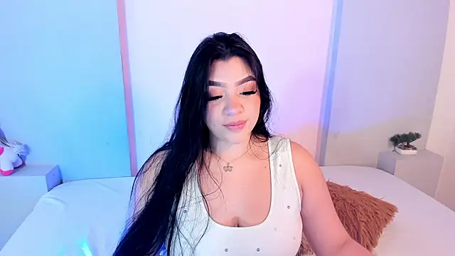 MelissaWhite4 online show from December 5, 2024, 9:06 pm