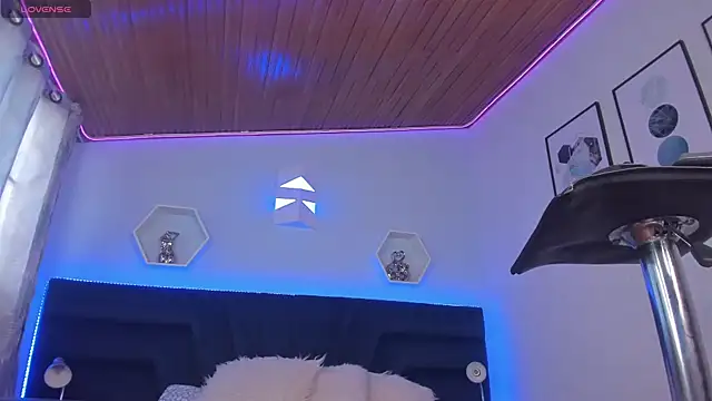 Snapshot of _gia_rose chatting on February 11, 2025, 5:29 pm gia rose online show from February 11, 2025, 5:29 pm