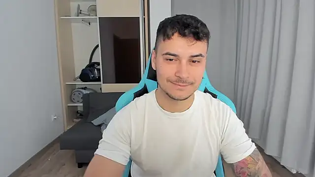 MatMalonne online show from November 28, 2025, 7:33 am