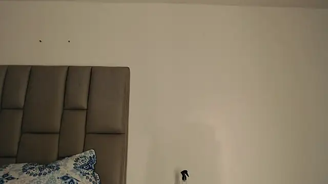 cloehonney online show from April 29, 2026, 10:38 pm