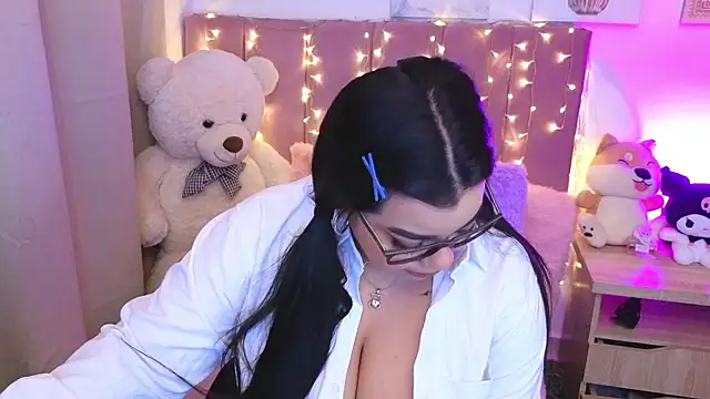 Snapshot of MiahJoness chatting on February 13, 2026, 5:58 am MiahJoness online show from February 13, 2026, 5:58 am