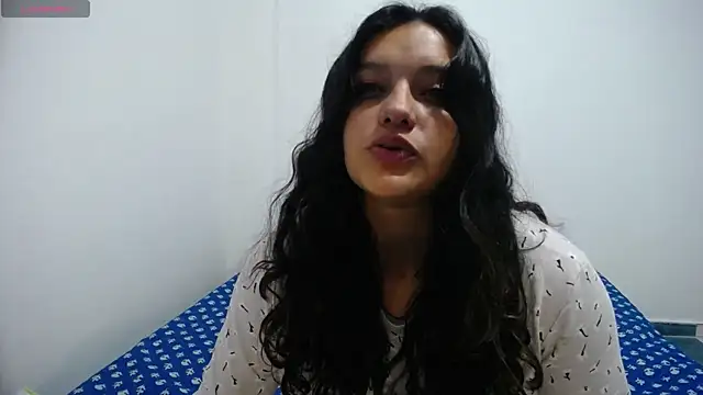 Snapshot of Laurenkenner_ chatting on December 16, 2024, 10:56 pm Laurenkenner online show from December 16, 2024, 10:56 pm